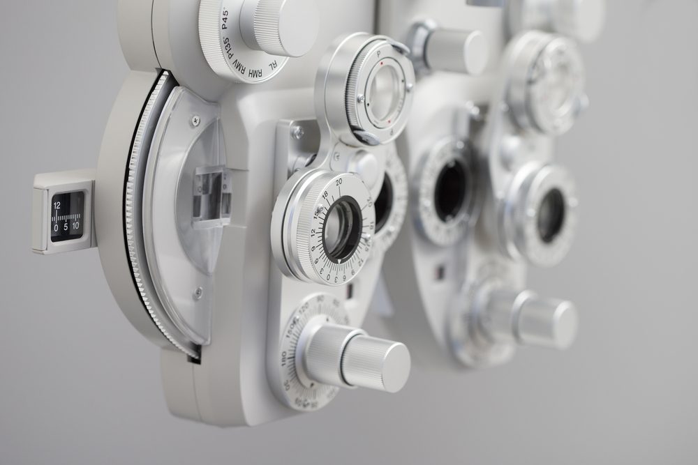 Phoropter, ophthalmic testing device machine